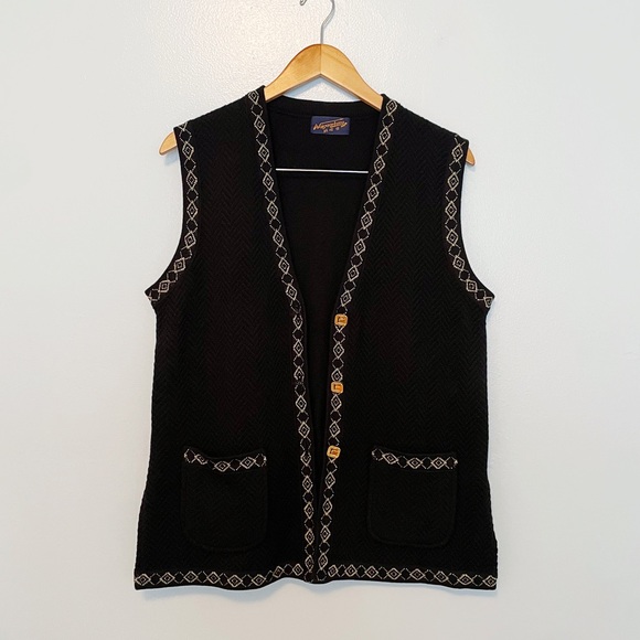Vintage knit vest with chevron weave / 1990’s academia style cardigan - Picture 8 of 8